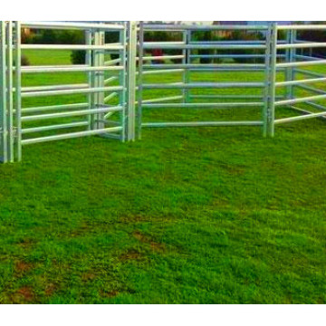 Customised Cost-Effective Livestock Cattle Horse Fence Panels From China Factory